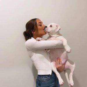 Meet your Posher, Maya